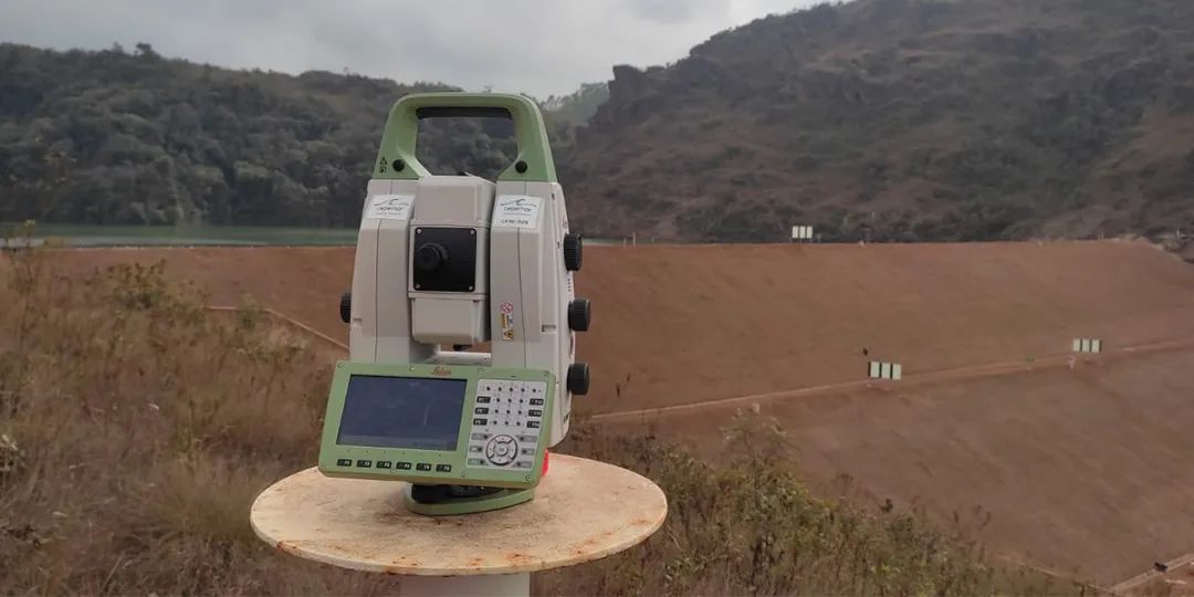 【案例分享】徕卡TM60全站仪助力巴西各地尾矿坝形变监测